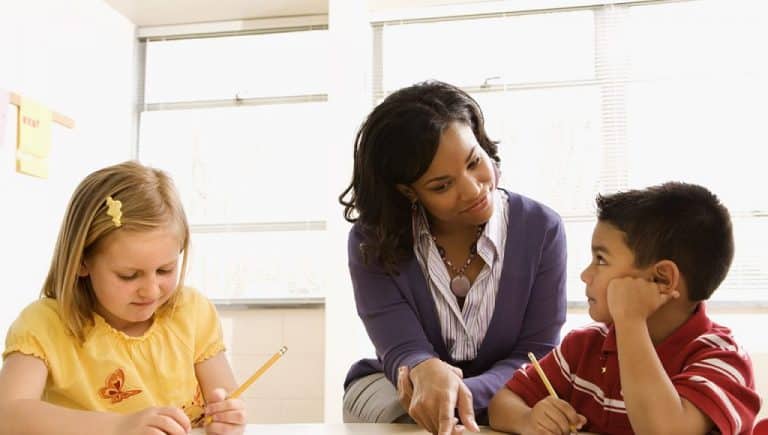 School Teacher 1024x580 1 768x435 1